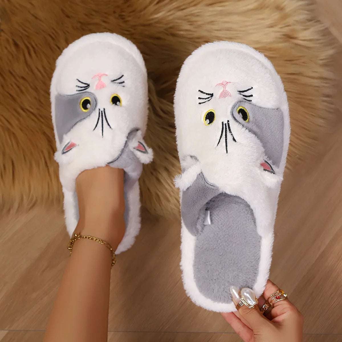 Zapatillas Gato Kawaii de Felpa