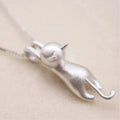 Colgante gatito estirado plata